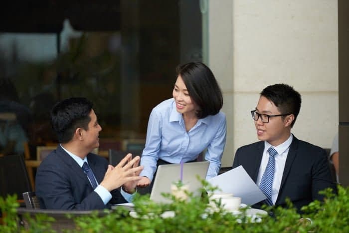 Cơ hội và thách thức cho nhà quản lý cấp trung