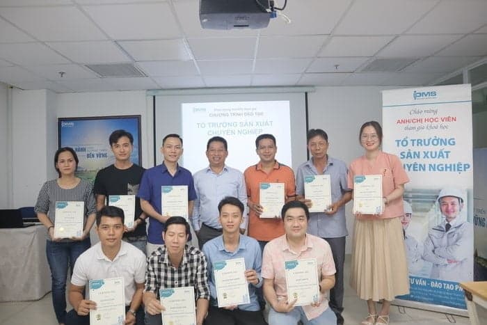 Niềm vui của Học viên sau khi kết thúc chương trình đào tạo và nhận chứng chỉ
