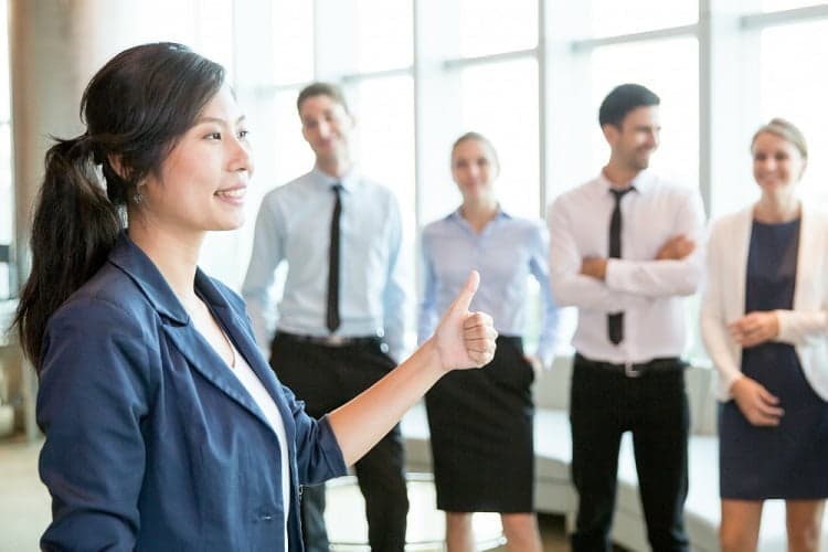 đặc điểm phong cách lãnh đạo ủy quyền