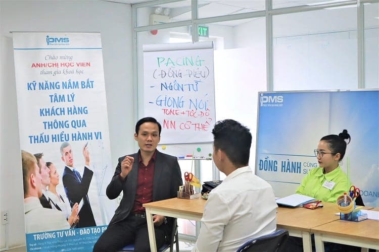Khóa học nắm bắt tâm lý khách hàng
