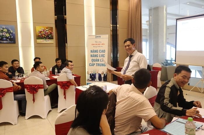 khóa học dành cho quản lý cấp trung