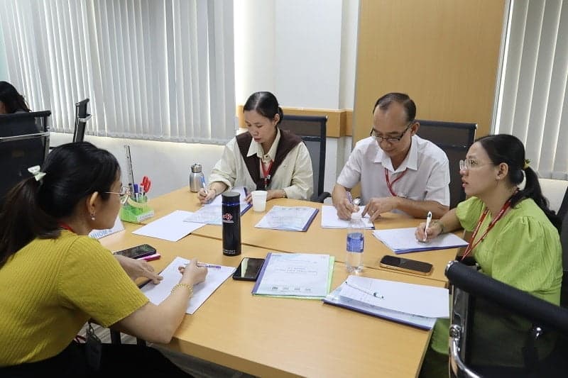 khóa học kỹ năng giao tiếp online