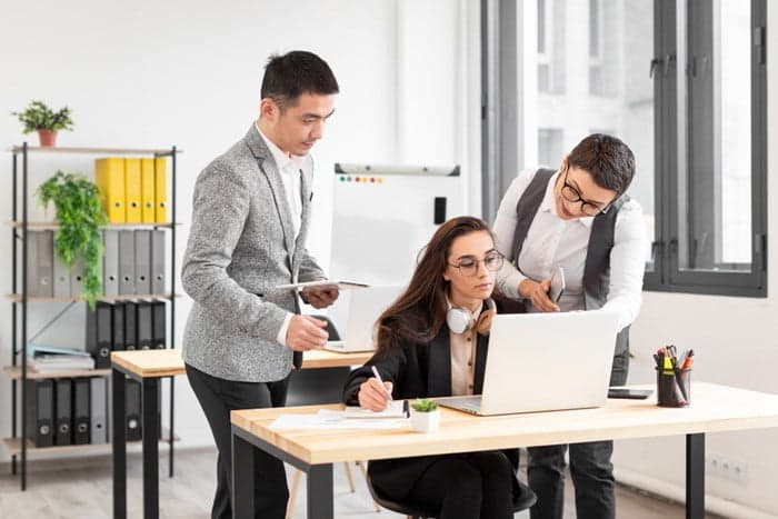 Luôn lắng nghe và thấu hiểu nhân viên