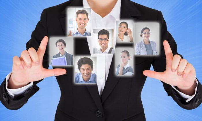 Người quản lý cần quản lý thông tin nhân sự trong công ty