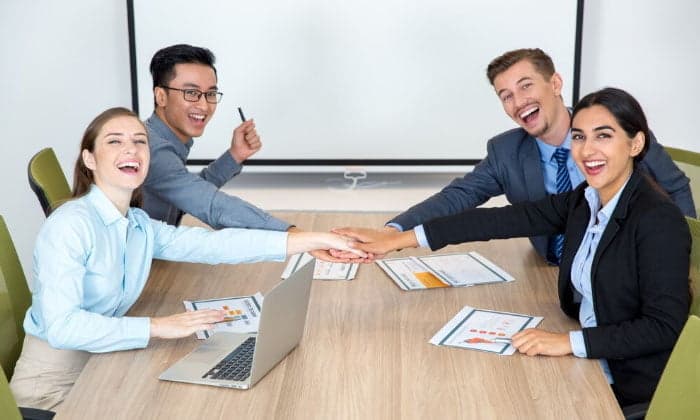 Người HRM cần xây dựng văn hóa tích cực cho nhân viên