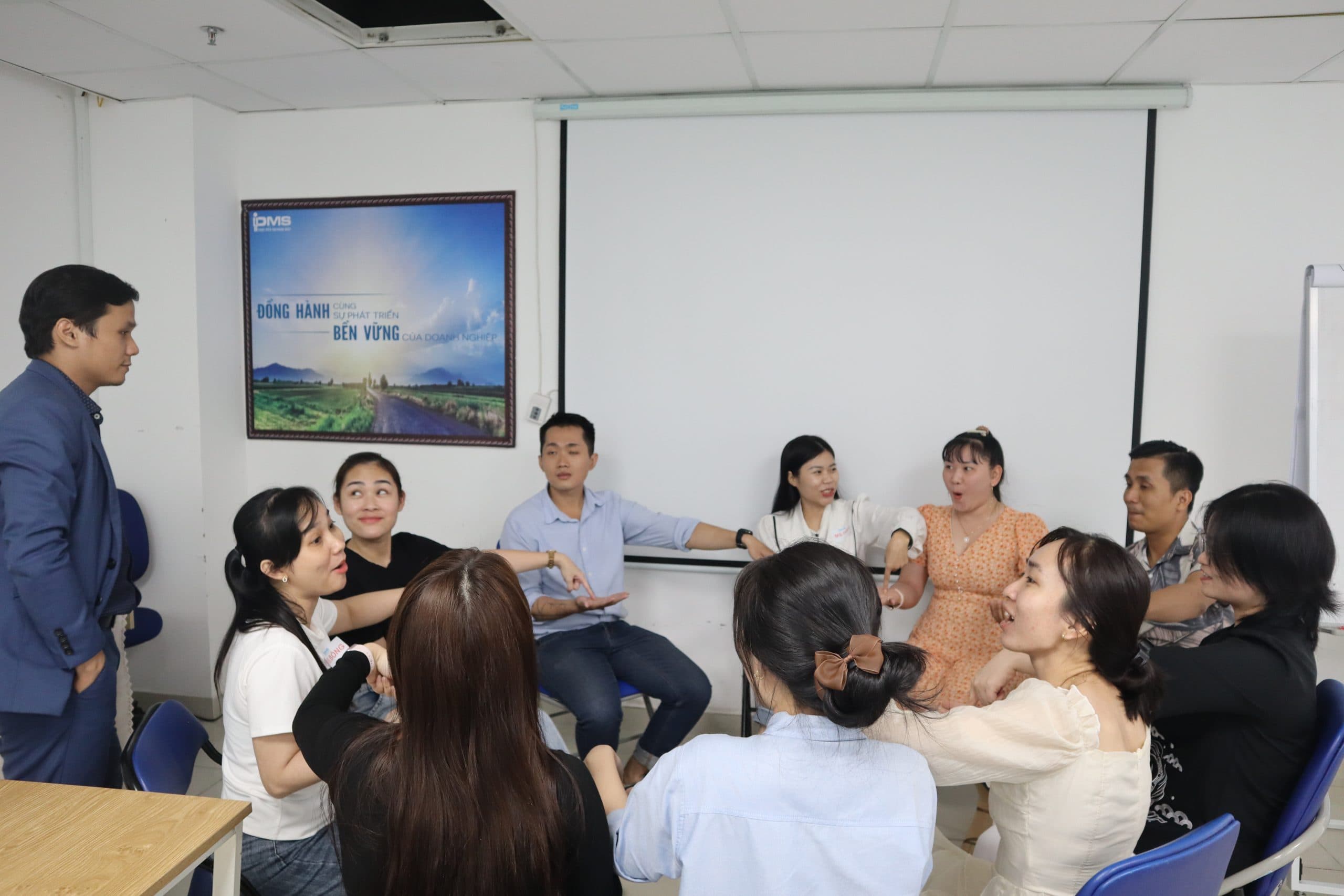 lớp học ứng dụng trí tuệ nhân tạo trong soạn thảo văn bản hành chính