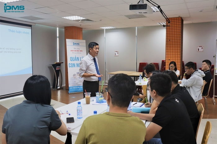 Tiến hành triển khai chương trình đào tạo theo nhu cầu doanh nghiệp