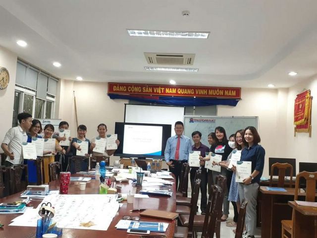 ket-thuc-khoa-hoc-ky-nang-ban-hang-chuyen-nghiep