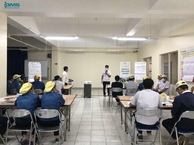 Khoa Dao Tao Ky Nang Quan Ly San Xuat [640x480]