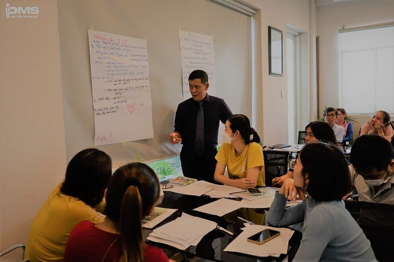 khóa học giao tiếp ứng xử