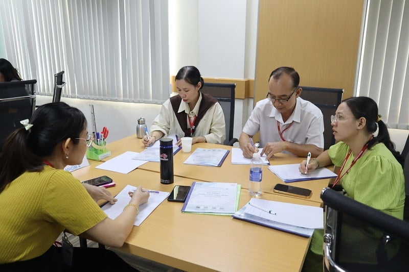 khóa học kỹ năng giao tiếp online