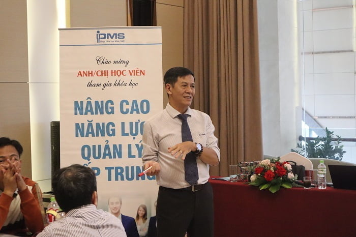khóa học quản lý cấp trung
