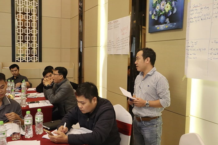 lớp học quản lý cấp trung