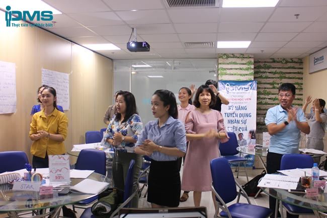 Hoạt động trong lớp học kỹ năng tuyển dụng nhân sự hiệu quả tại PMS