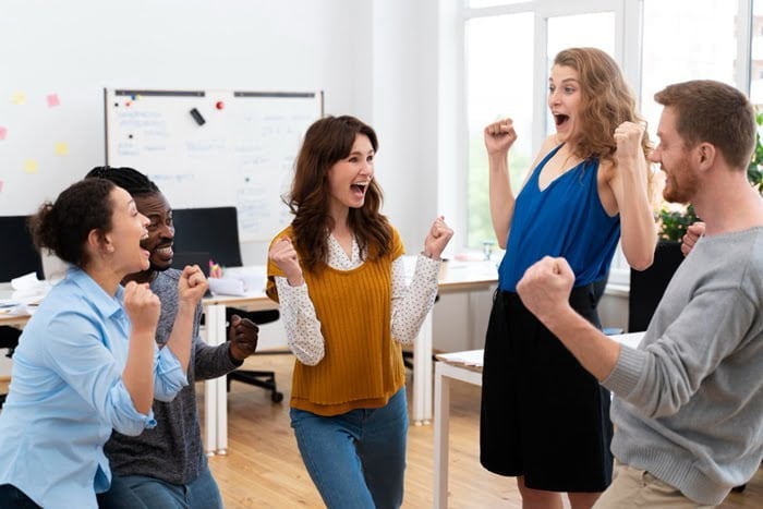 Phúc lợi là gì? Các phúc lợi cho nhân viên cần biết khi đi làm 9 Xây dựng phúc lợi để tăng năng suất làm việc cho nhân viên