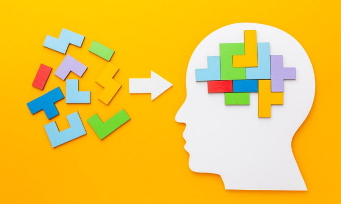 Tư duy logic là khả năng suy nghĩ và giải quyết vấn đề một cách có hệ thống, logic và chính xác