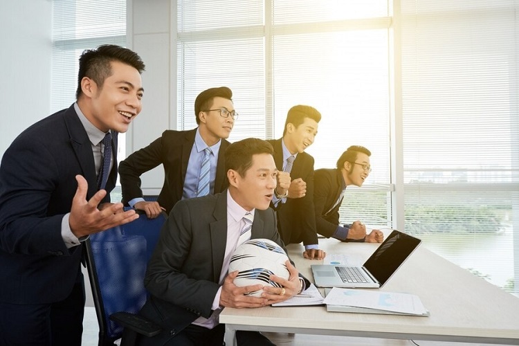 15 kỹ năng lãnh đạo đội nhóm của một Team Leader tài ba 11 xây dựng mối quan hệ đội nhóm với nhau