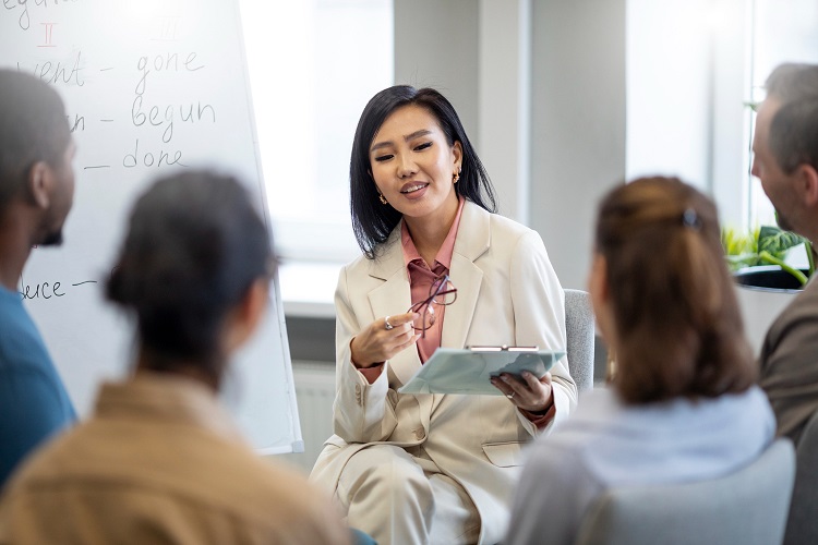 Mô hình GROW trong coaching: Lợi ích và 4 mẹo áp dụng hiệu quả 15 mô hình grow trong coaching