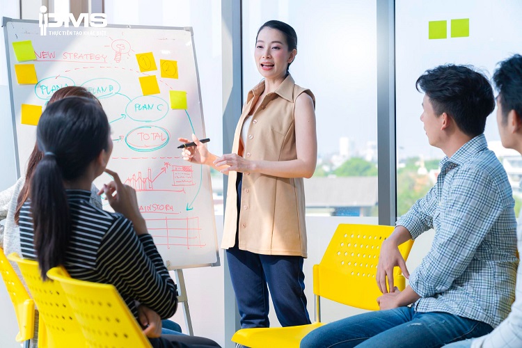 Đào tạo nội bộ là gì? Lợi ích và quy trình đào tạo nội bộ hiệu quả 9 lợi ích đào tạo nội bộ